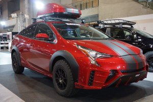 Тюнеры подготовили Toyota Prius к бездорожью